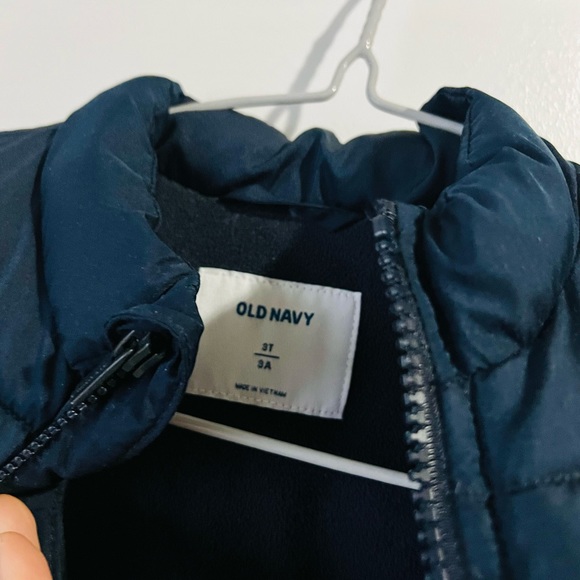 Puffer Vest - Picture 4 of 7